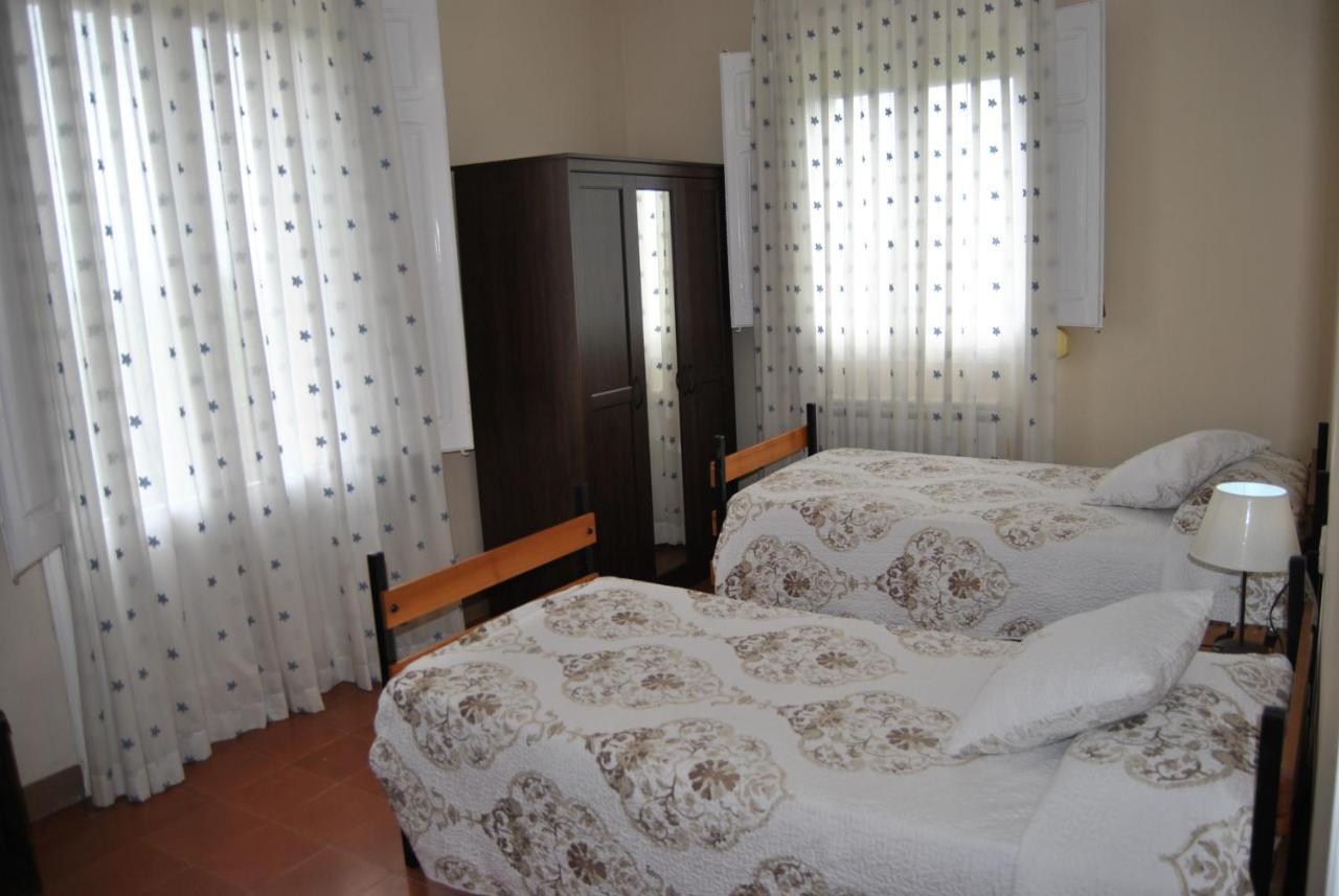 Sol Blanc Villa Alguaire Bagian luar foto